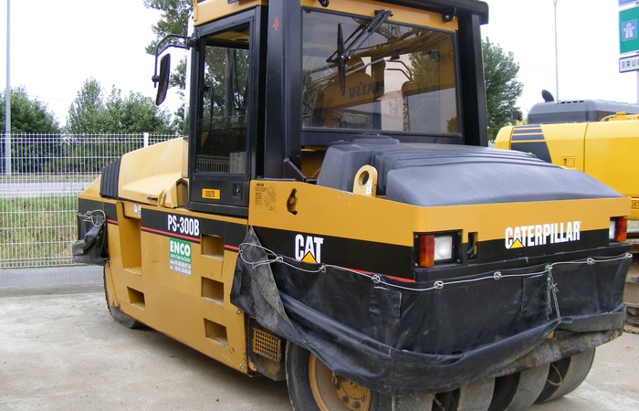 Compacteurs à pneus caterpillar ps300_0