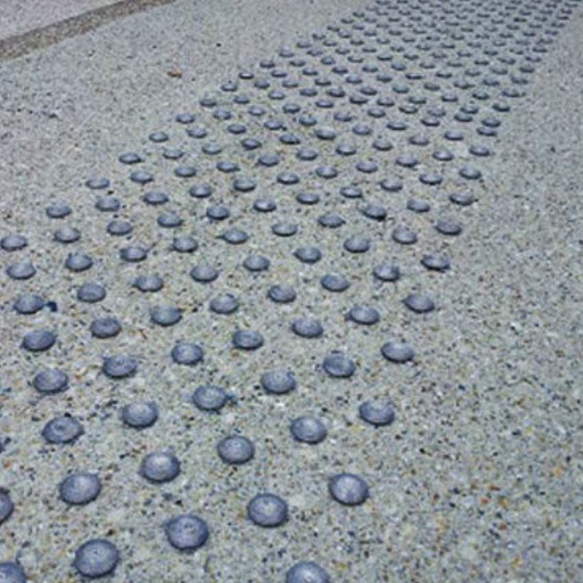 Clous podotactiles b.E.V (inox 304) - Watelez - Norme NF P98-351 - Pose facile et résistance à la corrosion_0