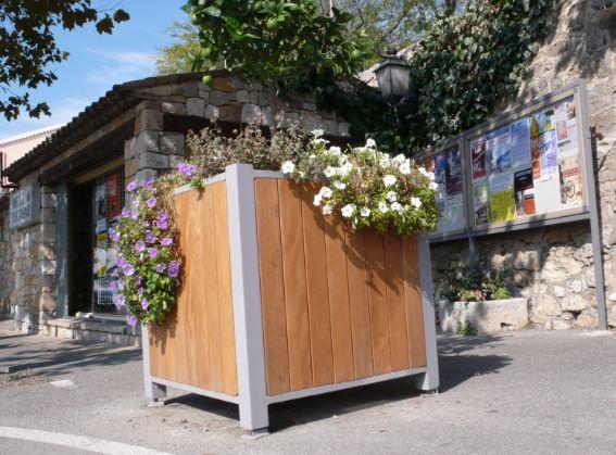 Jardinière Classico bois - Dimensions personnalisables - Panneau bois ou acier - Pieds réglables en option_0