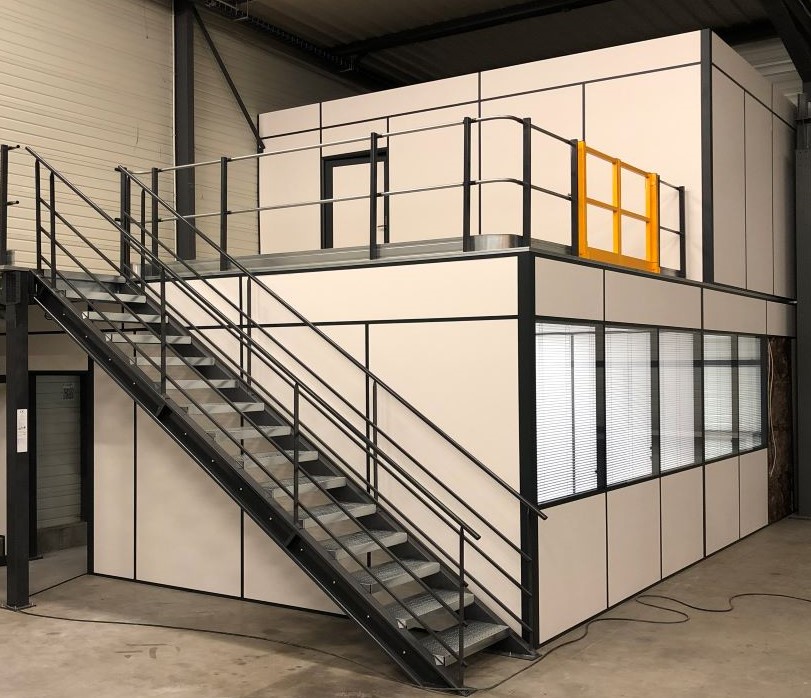 Mezzanine métallique industrielle - résistante et évolutive pour entrepôts, ateliers, magasins et locaux commerciaux_0
