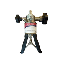 Générateur de pression hydraulique portable LMP 700 - Plage 0 à 700 bar ou 1000 bar - Réservoir 200 cm3_0