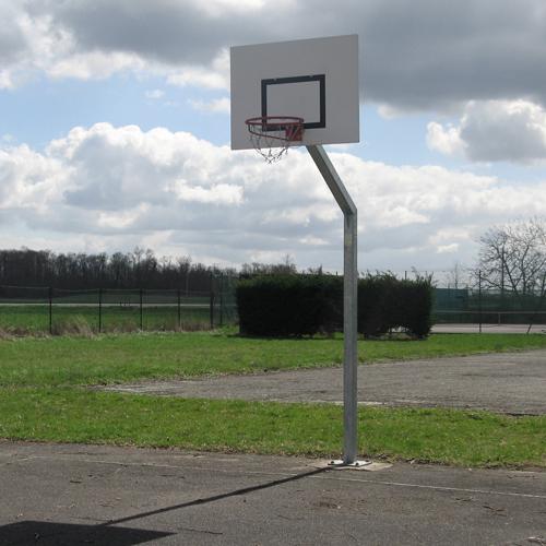 PANIER BASKET DE RUE, GALVANISÉ À CHAUD, DE HAUTEUR 3,05M, SUR PLATINE