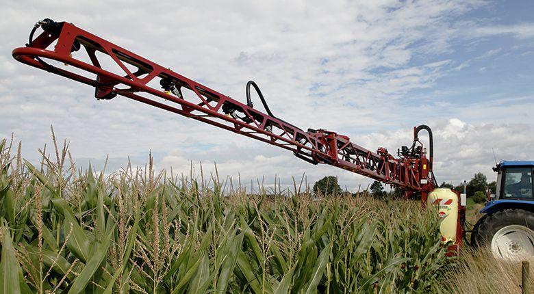 Pulvérisateur porté Master Plus - Hardi - Cuve 1000 à 1800L - Rampes 12 à 28m - Châssis en acier HLE_0