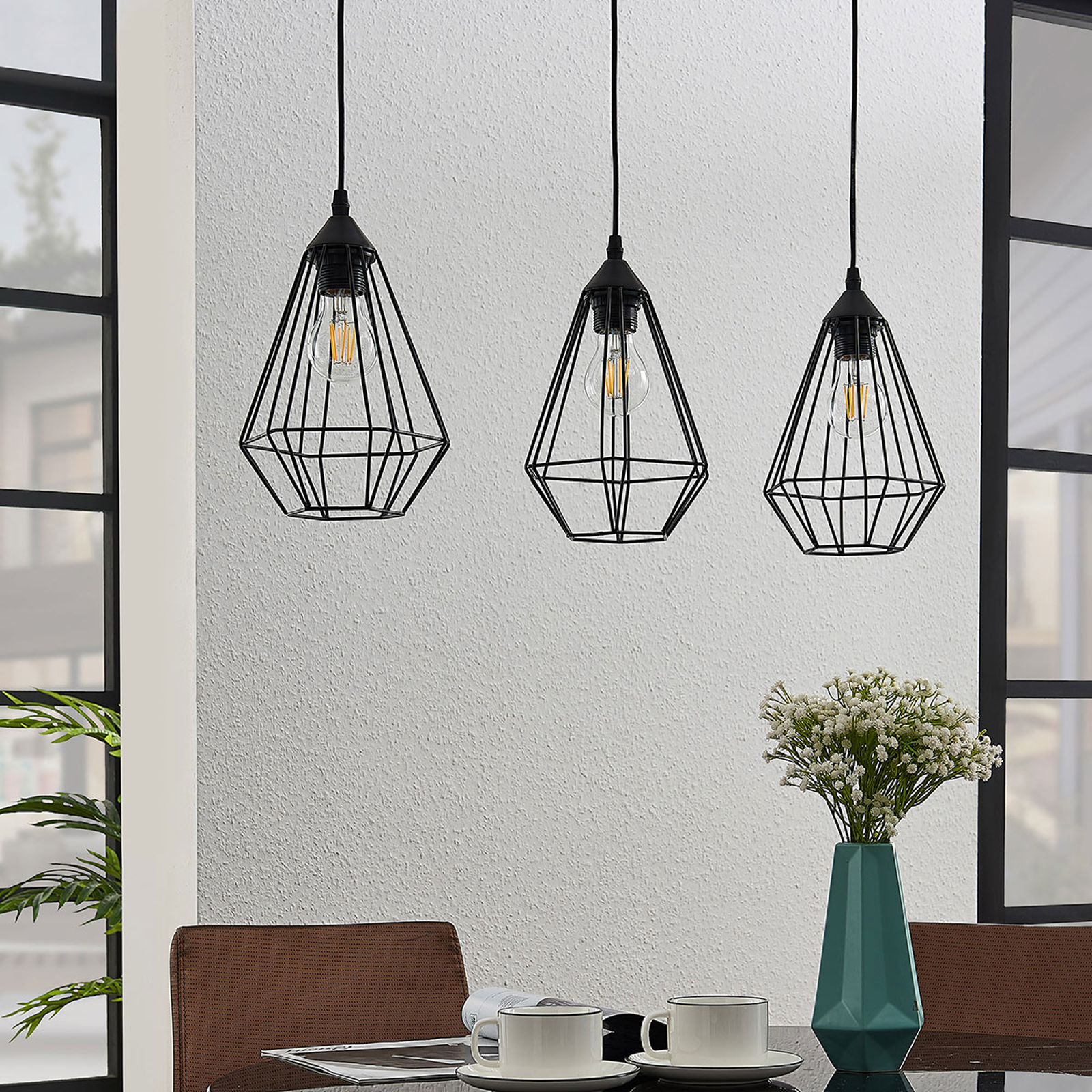 LINDBY SUSPENSION ELDA AVEC CAGES, ALLONGÉE, NOIR