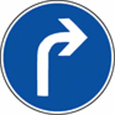 Panneau de signalisation - obligation de tourner a droite_0