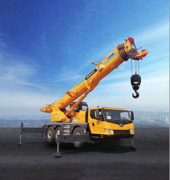 Grue XCA60_E par XCMG pour travaux de levage jusqu’à 60 tonnes
