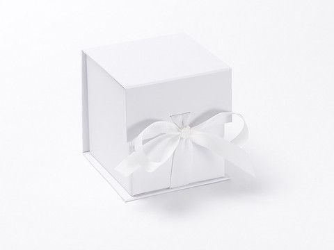 Boîte cadeau Bnbc1 - 92x90x95 - pliantes aimantées avec ruban - carton haute densité - personnalisations possibles_0