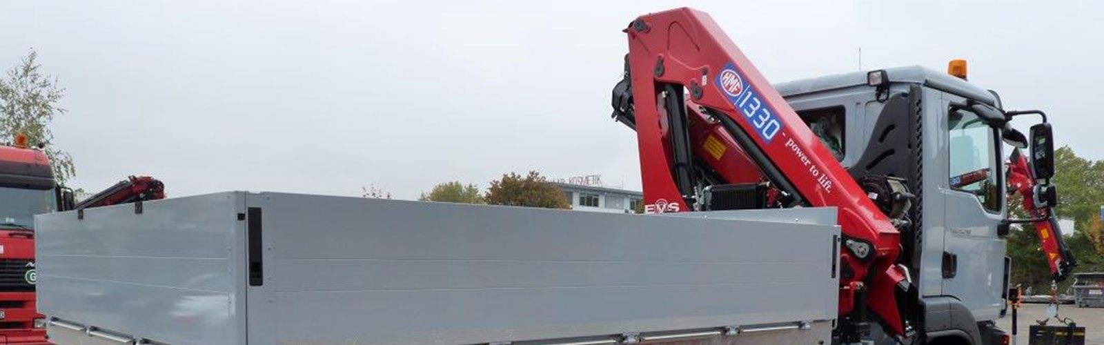 1330-KS Grue auxiliaire HMF – portée hydraulique 7,3 à 9,8 m – acier haute résistance et système EVS_0