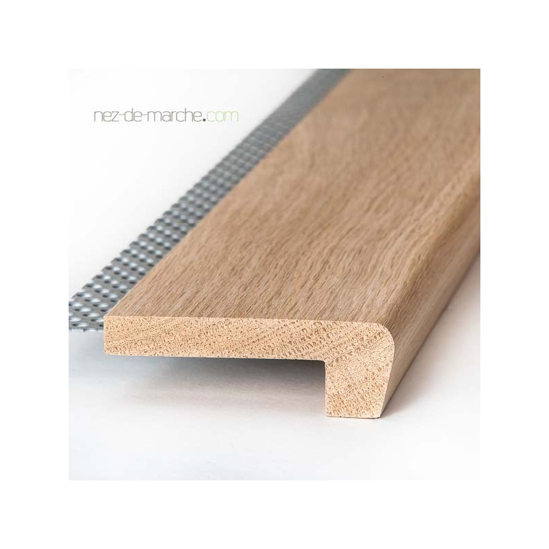 Nez de marche chêne  85x28mm avec grille_0