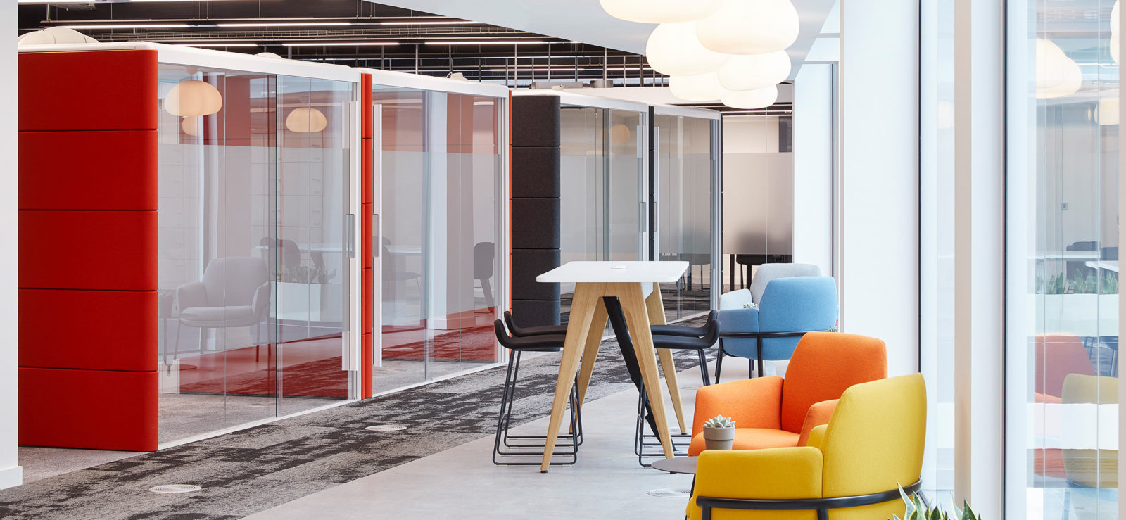 Aménagement de bureaux et locaux professionnels - Accompagnement clé en main par SPATIO_0