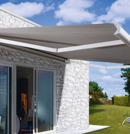 Store de terrasse à énergie solaire - Autonome - Déploiement jusqu'à 3m - Largeur max 6m_0