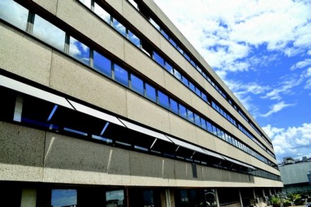 Store à projection Storistes de France - adaptable grandes baies jusqu'à 5,85 m - manœuvre électrique_0
