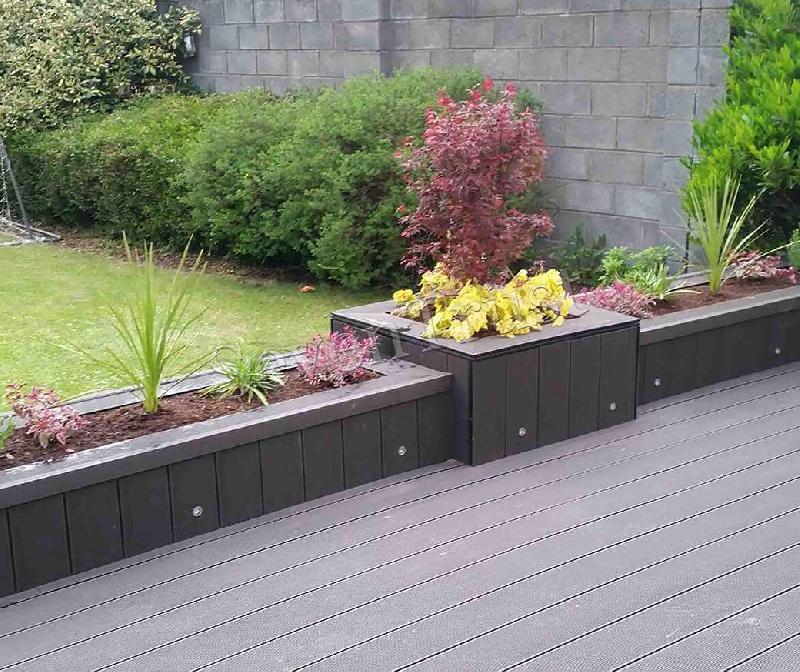Terrasse solide en WPC - composite bois-plastique haute résistance, anti-dérapage et anti-UV_0