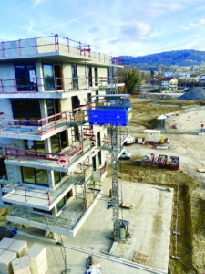 Ascenseur de chantier 1500 kg à louer, pour l'accès du personnel et l'approvisionnement rapide des matériaux en étage ou toiture_0