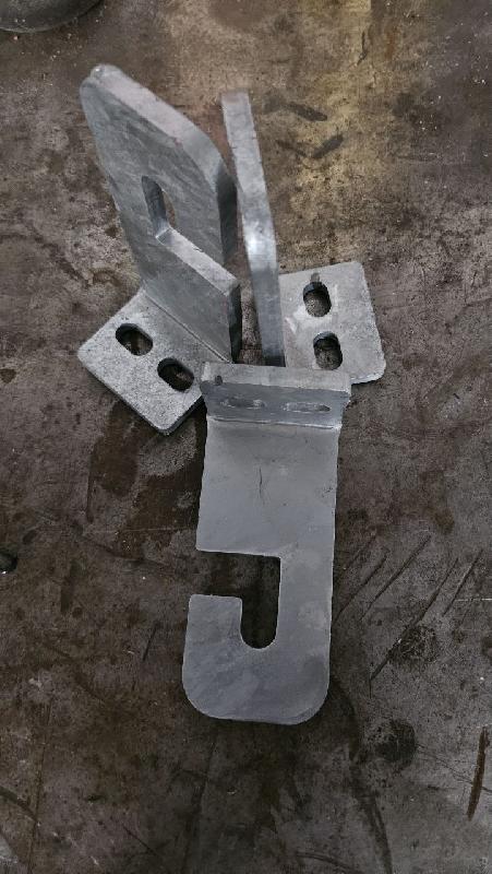 Équerre de fixation pour rouleau de retour - bande transporteuse - supportage de rouleaux axe 20 mm avec méplat 14 mm_1