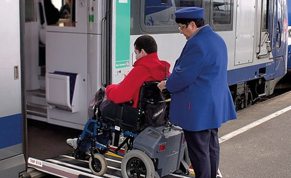 Rampe mobile - légère et sécurisée pour PMR - bordures chasse-roue et charge 300 kg_0