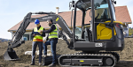 Mini-pelle Volvo EC35D - cabine confortable et commandes précises pour performances optimales_0