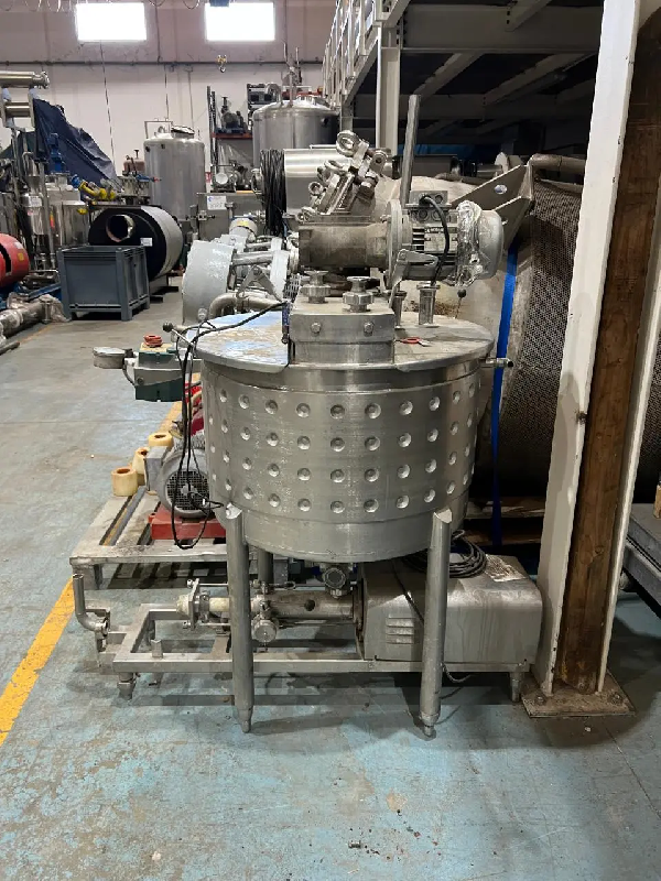 Cuve en acier inoxydable de 180 litres avec agitation, contrôleur et pompe mono décharge - référence : c8909 sf_0