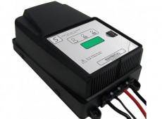 Chargeur de batterie CBHF2 - Compact, efficace et polyvalent pour équipements HF_0