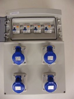 Coffret d'alimentation électrique étanche IP66 - 4 prises CE avec disjoncteurs différentiel 16A et calibrateur saisonnier_0