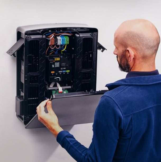 Installation Borne de recharge EM4 WALLBOX ABL Double 7,4 kW - 22 kW_0
