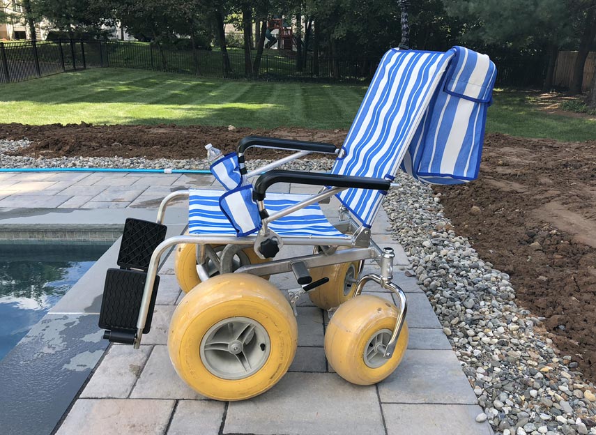 Terrawheels - Fauteuil de plage pour handicapés et PMR - 4 roues ballons, montage sans outils, 115kg max_0
