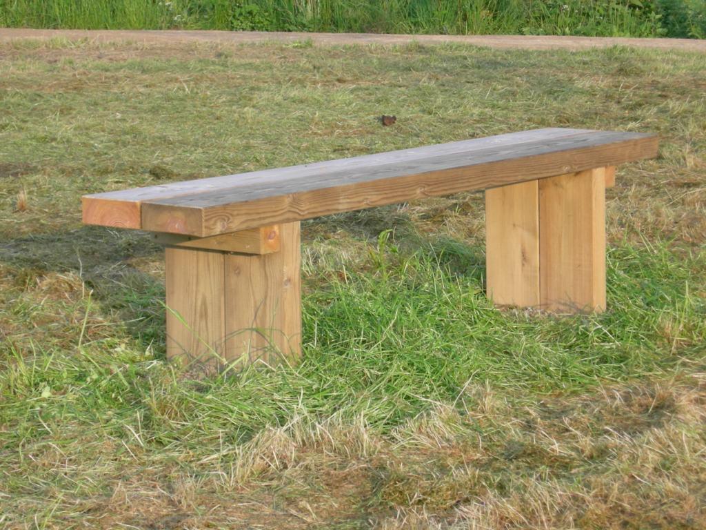 Banc public en bois charrier amenagement bois rustique_0