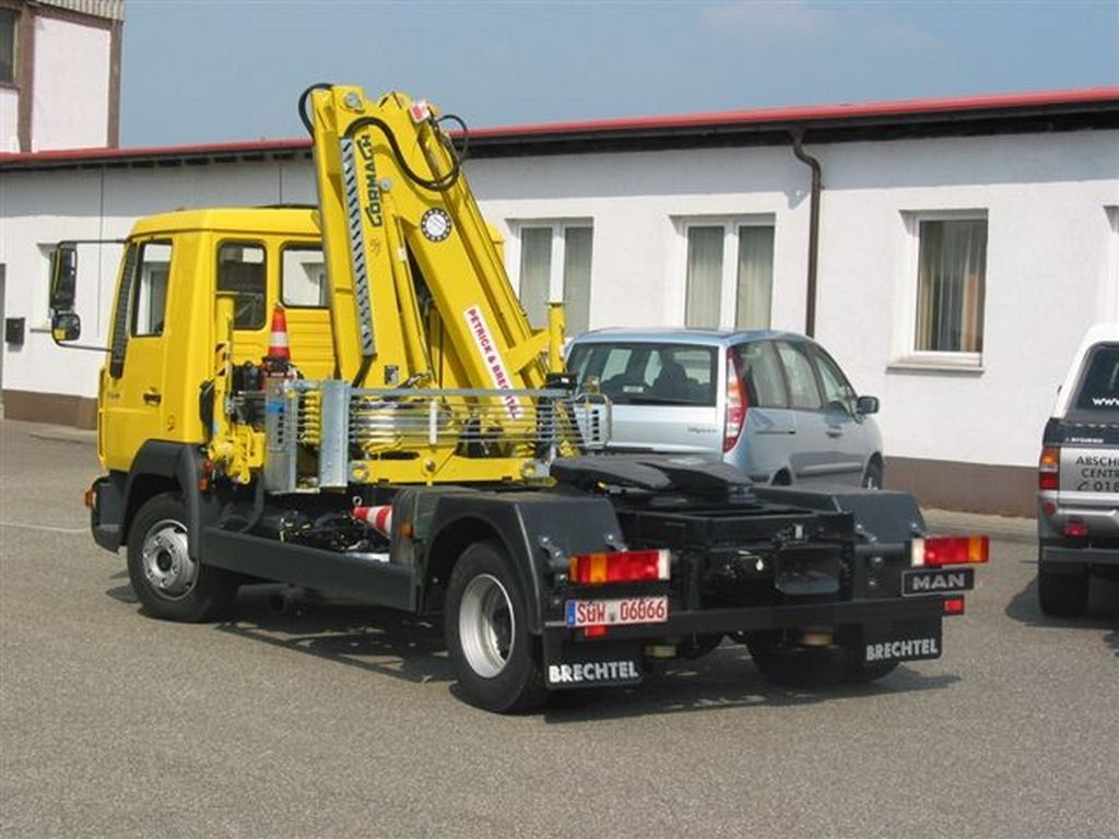 Serie 12000 T Grue Auxiliaire - Cormach - Pression 240 bar - 12700 daN/m_0