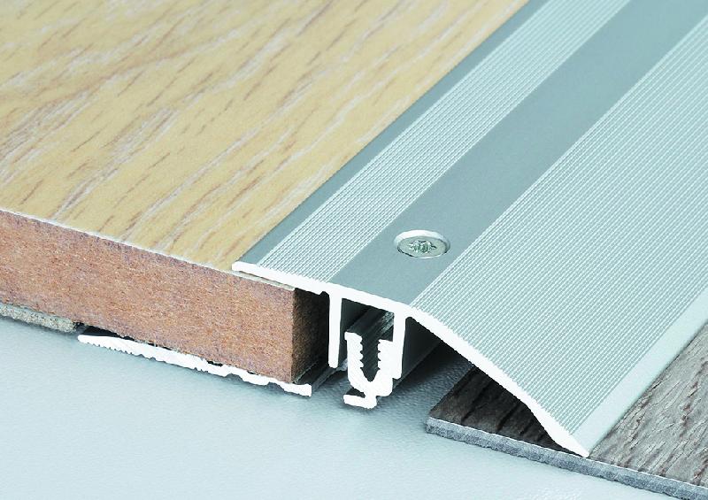 Profilés en PVC - Dénivelé PPS - Barre de seuil avec vis et chevilles - Marque Romus_0