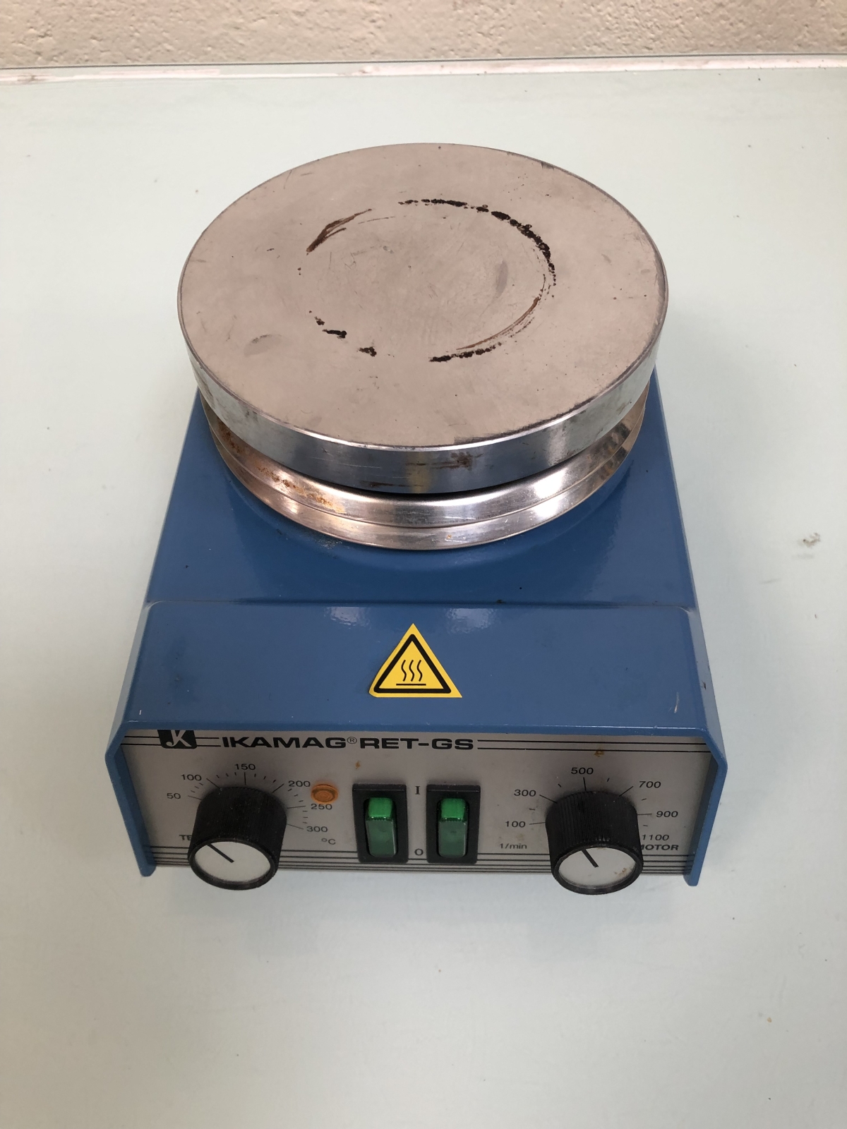 Agitateur magnétique chauffant d'occasion pour laboratoire ika ret-gs - p2205-1632_0