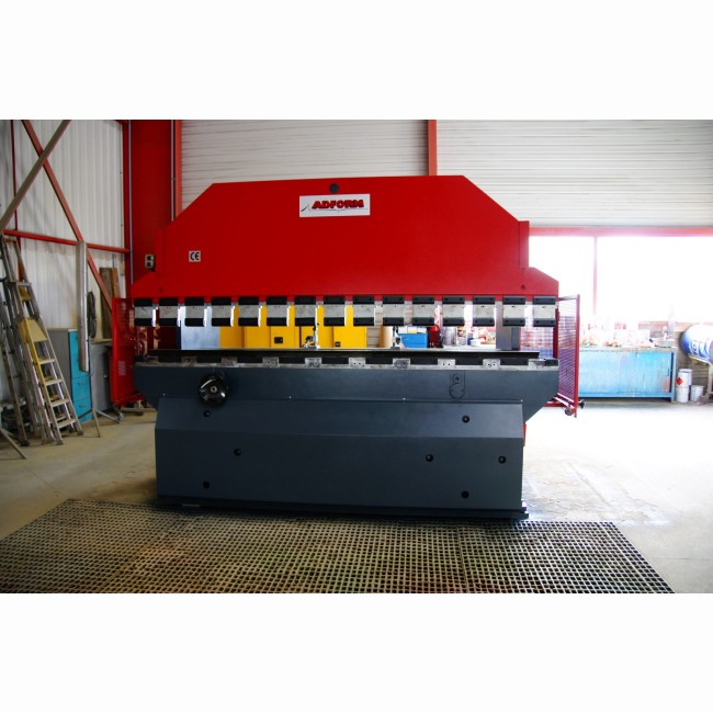 Presse plieuse conventionnelle industrielle - Longueur de pliage utile 3100mm - Puissance 100T - ADFORM - APH-U 3100X100 - 0009264_0