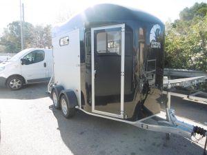 Van Gold III Aluline Sellerie - PTAC 1400 à 2600 kg - Suspension Pullman 2 - Toit polyester renforcé_0