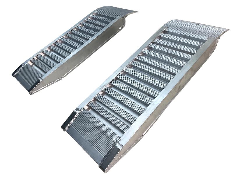 Jeu de rampes courtes aluminium 3000kg 930x300mm largeur utile 240mm MW Tools SOK0800_0