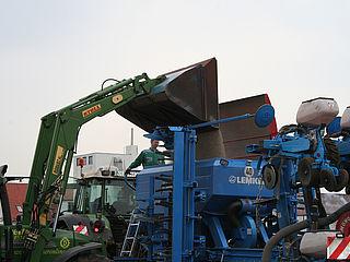 Semoir rapide compact - Solitair 9/300 Z 125 - Lemken avec herse rotative Zirkon 12 et réservoir 3500L_0