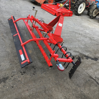 Herse rotative pour micro-tracteur