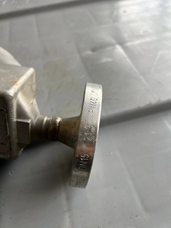 Débitmètre à effet coriolis micro motion f025s atex dn15 d'occasion avec transmetteur 2700 d'occasion - référence : c8351_0