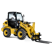Chargeuses V7 Yanmar - Mini-chargeuses compactes et puissantes sur pneus - Poids opérationnel 4100kg - Capacité du godet 0,7 m3_0