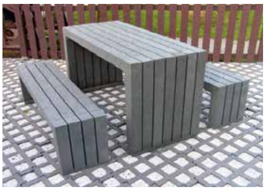 Table de pique-nique Avignon en plastique recyclé - coloris gris, brun ou noir - lames 150 x 9 x 9 cm_0