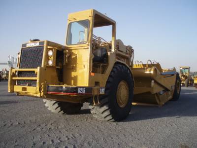 Caterpillar 621B - Décapeuse automotrice modèle 3406_0
