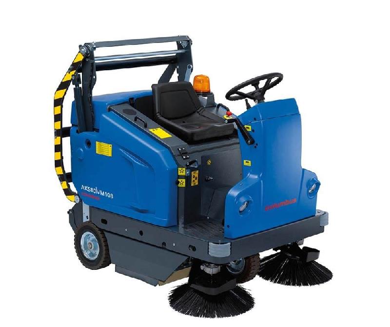 AKS 80 VM 108 - Balayeuse autoportée compacte Columbus avec moteur essence Honda et brosses latérales_0