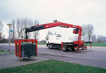 Grue auxiliaire Fassi F210ASXP - capacité jusqu'à 20,18 tm - bras hydraulique 16,15 m_0