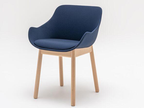 Chaise de réunion Baltic avec piètement en hêtre massif_0