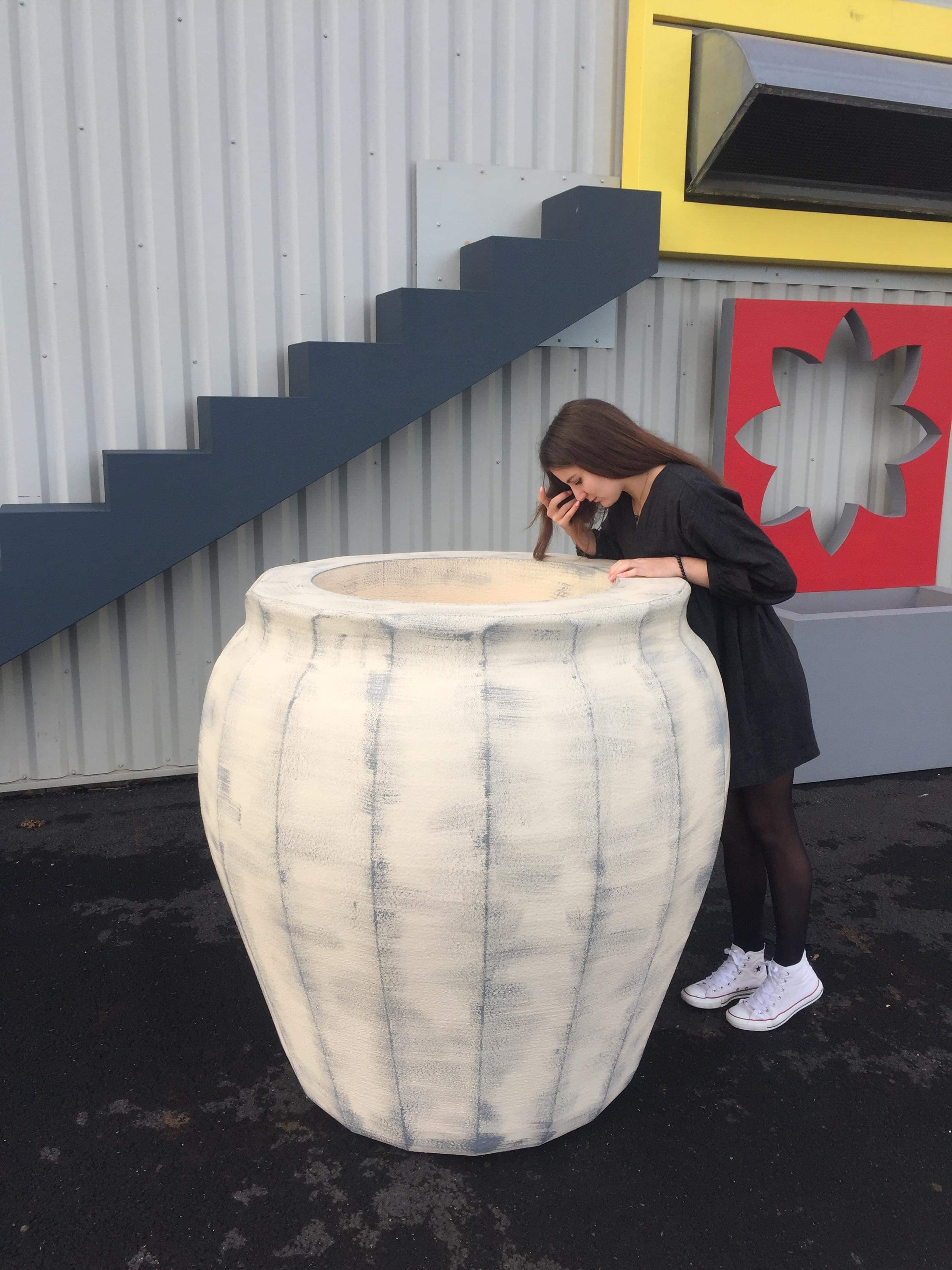 Jardinière carrée en résine Ultra® - sur mesure, résistante et personnalisable pour intérieur et extérieur_1