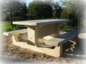 TABLE DE PIQUE-NIQUE RECTANGULAIRE EN BÉTON ARMÉ - Finition Granito - 680 kg_0