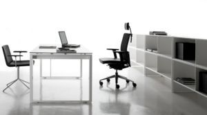 Equis - Bureau de direction minimaliste par Ofita - Design Lievore Altherr Molina avec finitions variées_0
