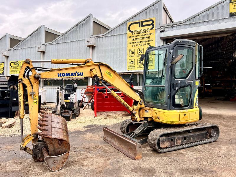 Komatsu PC30MR-2_0