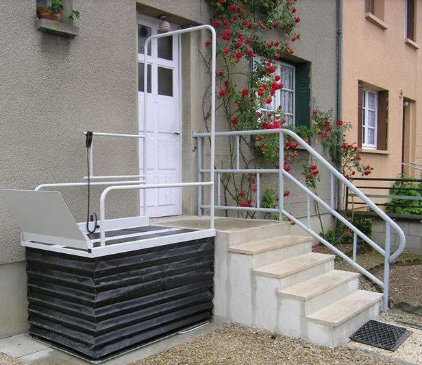 Plateforme mobile Liftboy de Lehner - 3 modèles avec hauteur de levage jusqu'à 970 mm et charge utile jusqu'à 300 kg_1