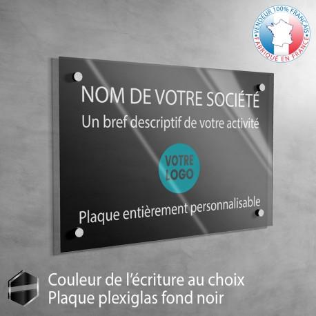 Plaque professionnelle en plexiglas fond noir à personnaliser | 20 x 15 cm référence: 009-plaque-professionnelle-plexi_0