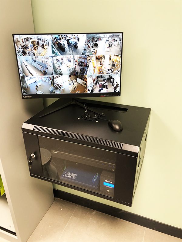 Pack vidéo-surveillance 4K clé en main - Enregistreur numérique, caméra haute résolution, écran 19 pouces, installation et formation_0