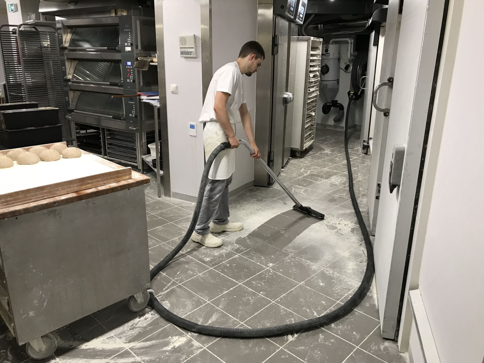 Aspirateur Boulangerie - Eaux / farines et four_0